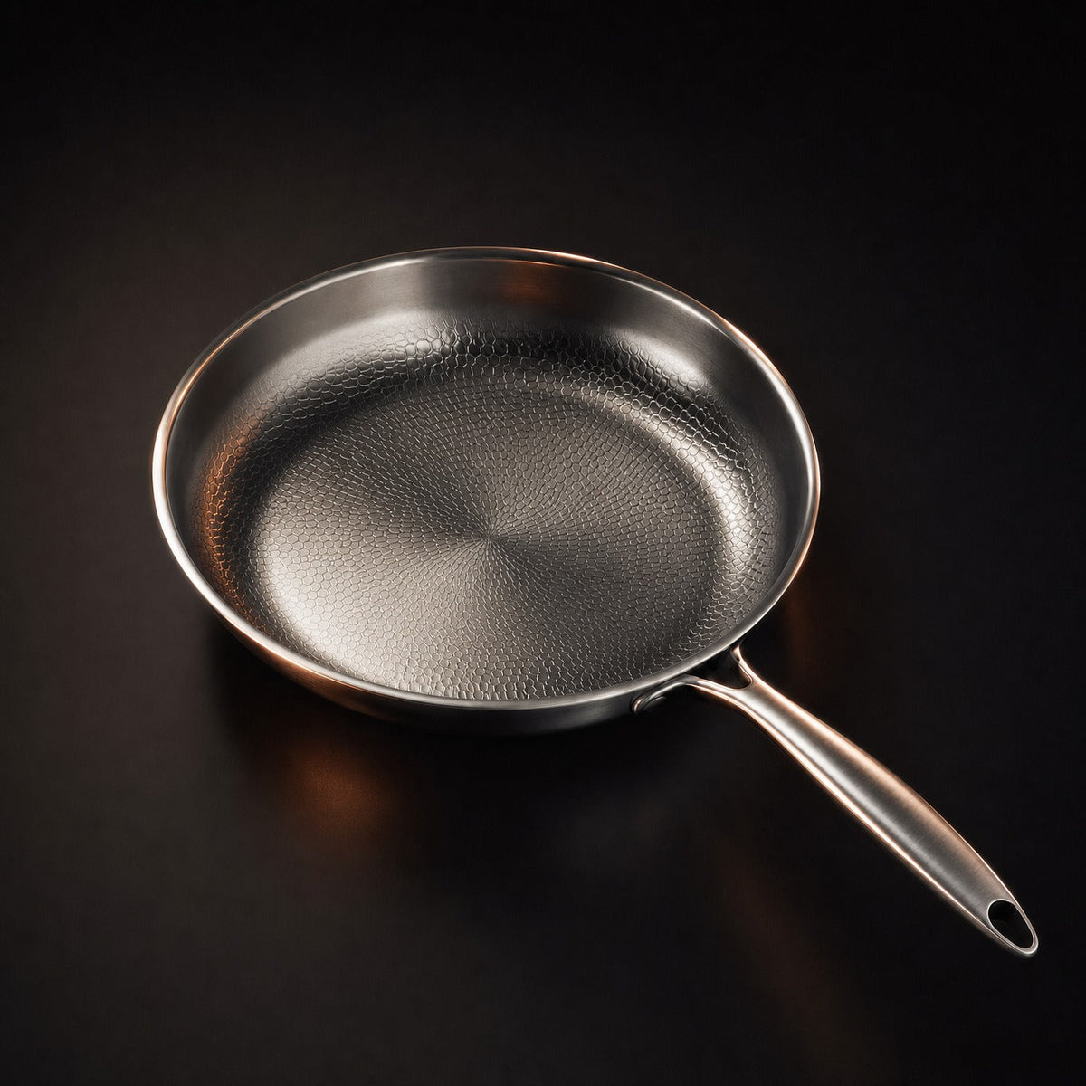 Hand-Hammered Titanium Pan - image 1